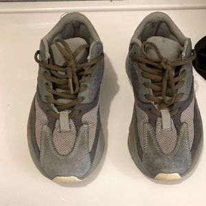 Adidas Yeezy Boost 700 ((Teal Blue))